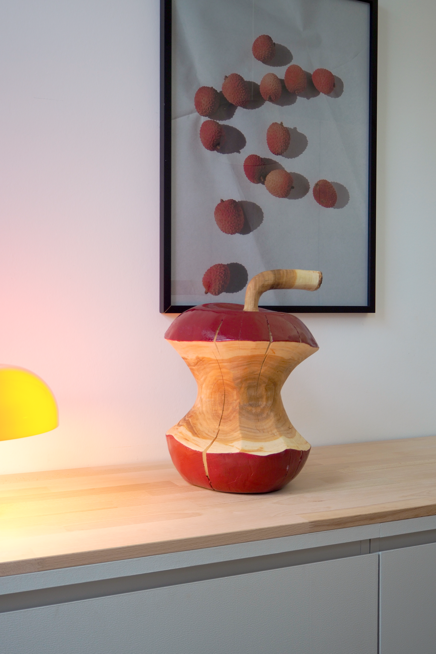 Roter Apfelgriebsch - kleine Holzkunst mit Charakter